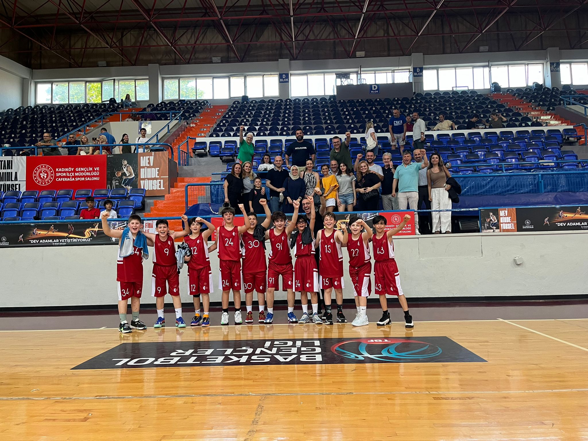 U12A takımımız bugün oynadığı TBF ligi maçında Kızıltoprak SK’yı 50-34’lük skorla mağlup etti.